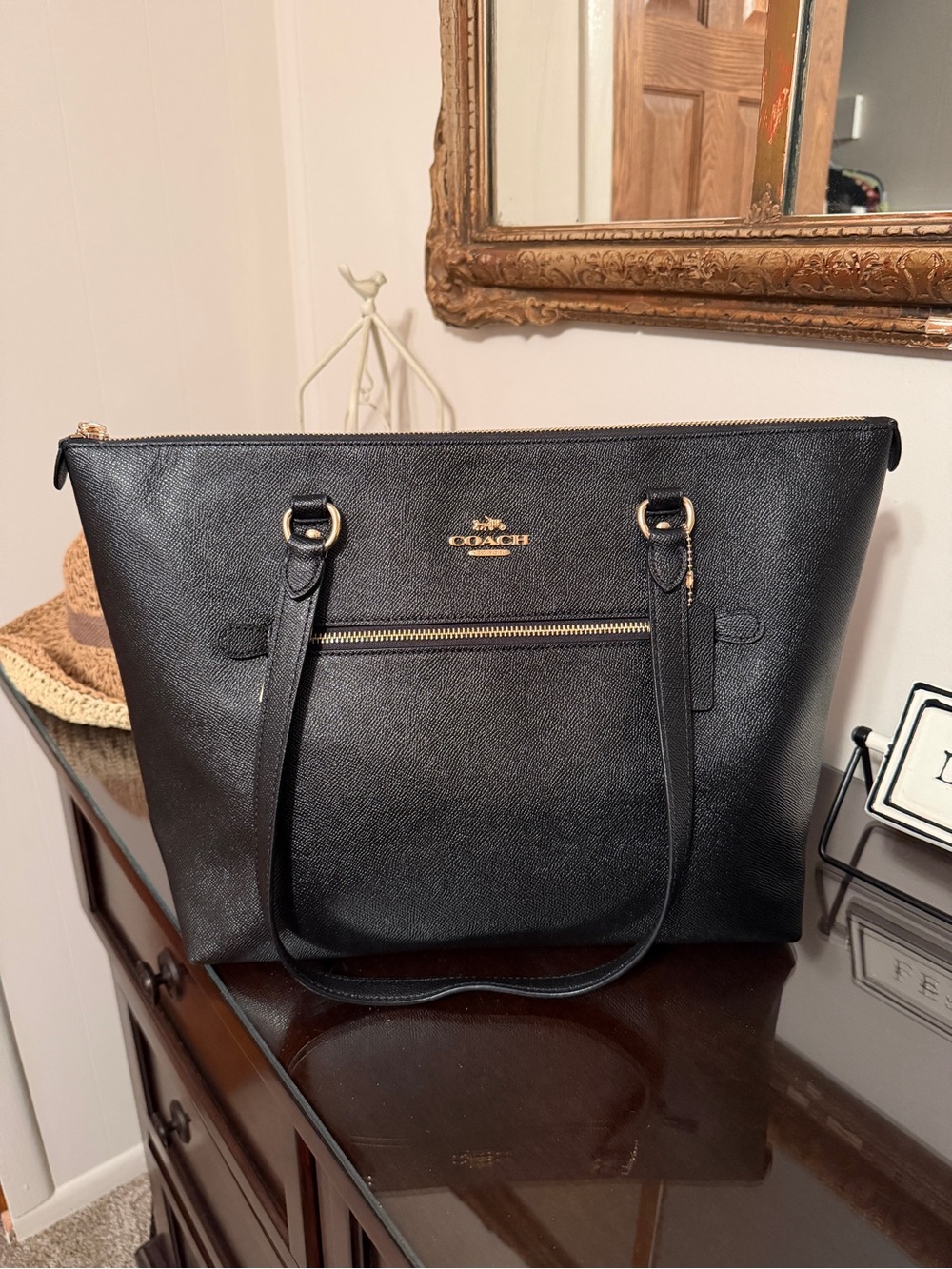 Coach Black Gallery Tote with Gold Accents comes with corner zip wallet